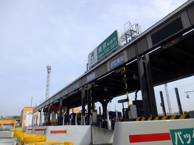高速道路の料金所のゲート