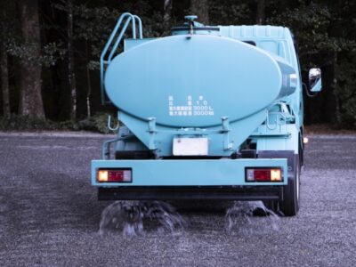散水車